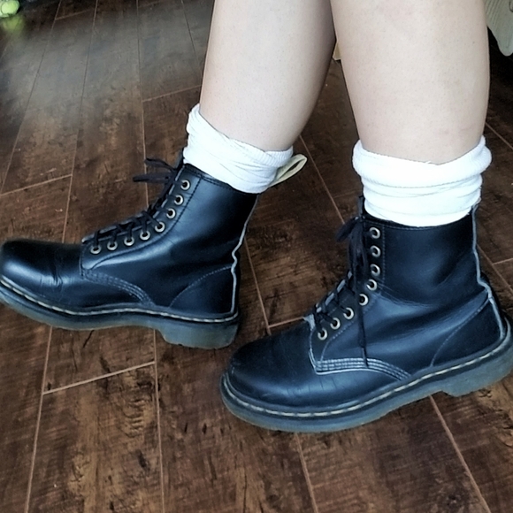 🖤Vegan 1460 Doc Martens🖤 - Picture 3 of 4